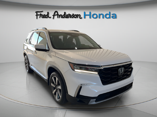 Certified 2025 Honda Pilot Elite image 4