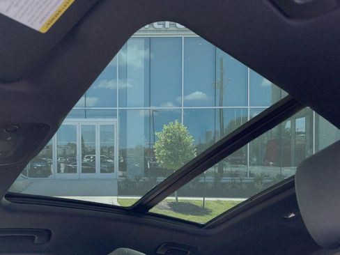 Used 2023 Audi Q3 2.0T Premium Plus w/ Premium Plus Package image 16