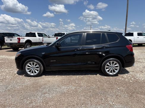Used 2017 BMW X3 sDrive28i image 2