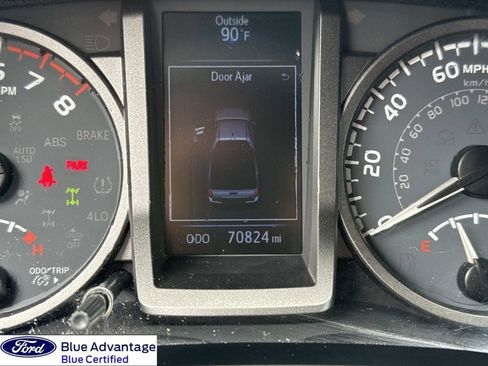 Used 2020 Toyota Tacoma TRD Sport AWD/4WD image 2