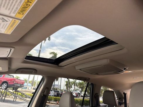 Used 2019 Honda Pilot Touring image 25
