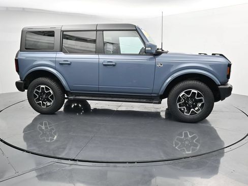 Used 2024 Ford Bronco Outer Banks AWD/4WD image 9