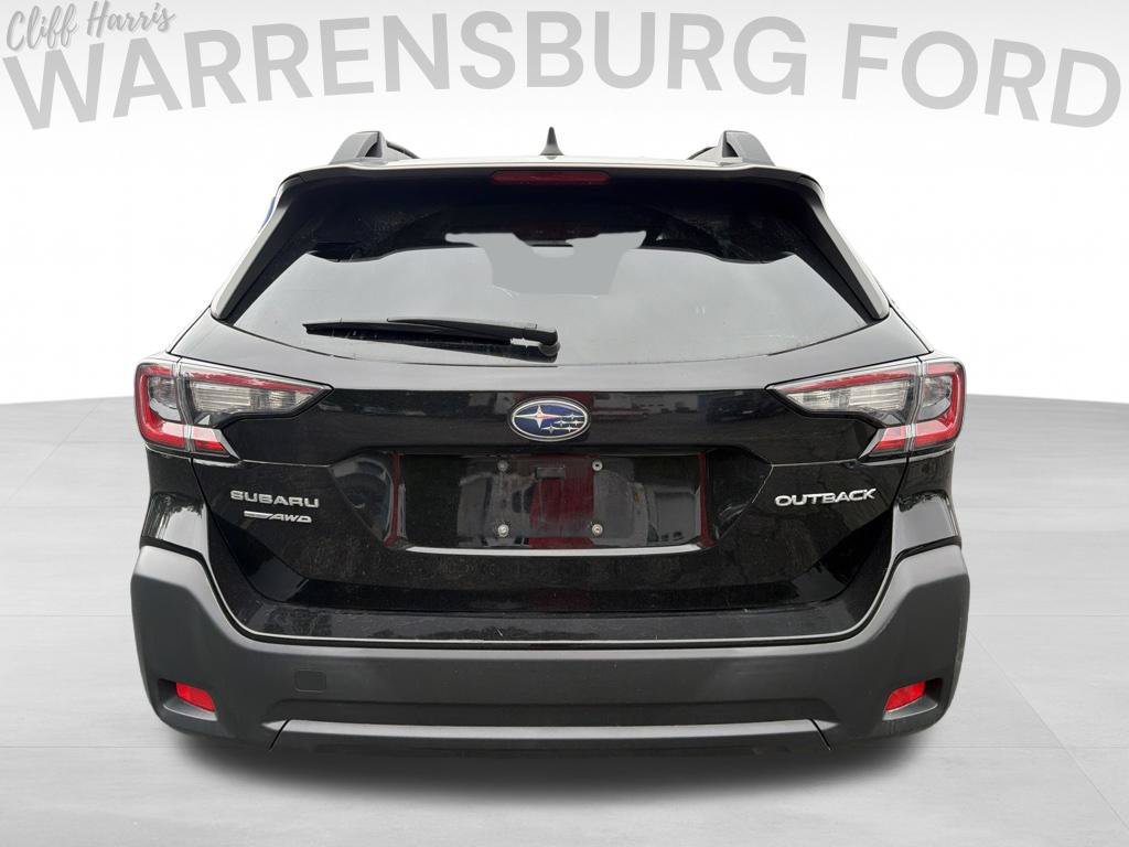 Used 2023 Subaru Outback Premium AWD/4WD image 6