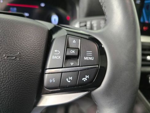 Certified 2025 Ford Explorer Platinum w/ LUX Leather Package image 32