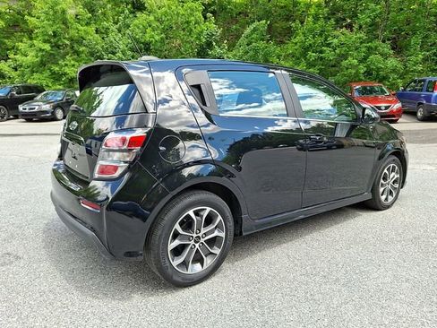 Used 2020 Chevrolet Sonic LT w/ Convenience Package FWD image 12