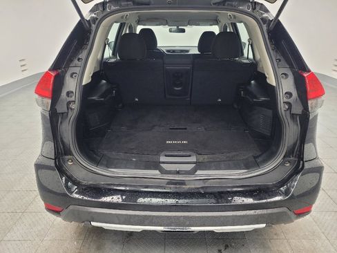 Used 2018 Nissan Rogue S AWD/4WD image 29