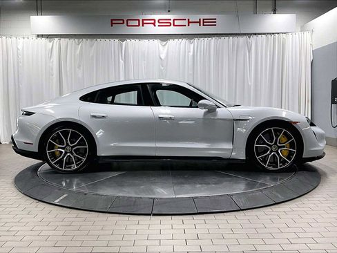 Used 2022 Porsche Taycan Turbo S image 11
