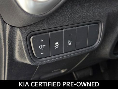 Certified 2025 Kia Soul LX w/ LX Technology Package FWD image 18