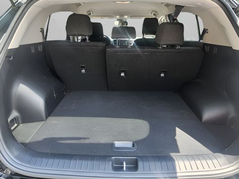 Used 2020 Kia Sportage LX AWD/4WD image 24