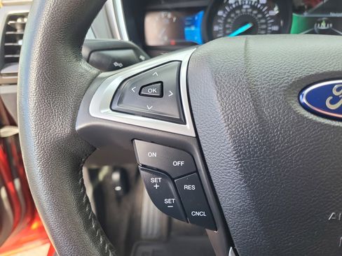 Used 2014 Ford Fusion SE image 13