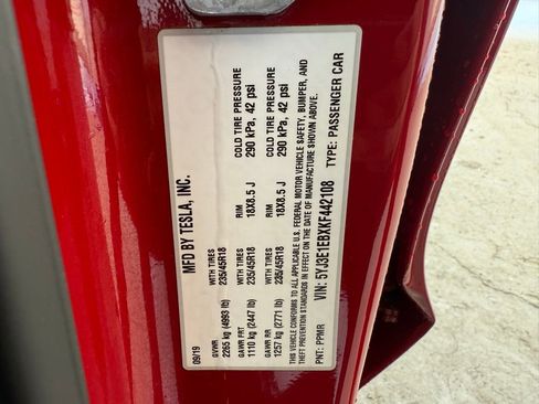 Used 2019 Tesla Model 3 Performance image 27