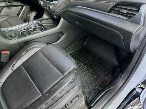 Used 2019 Chevrolet Traverse Premier w/ Redline Edition AWD/4WD image 33