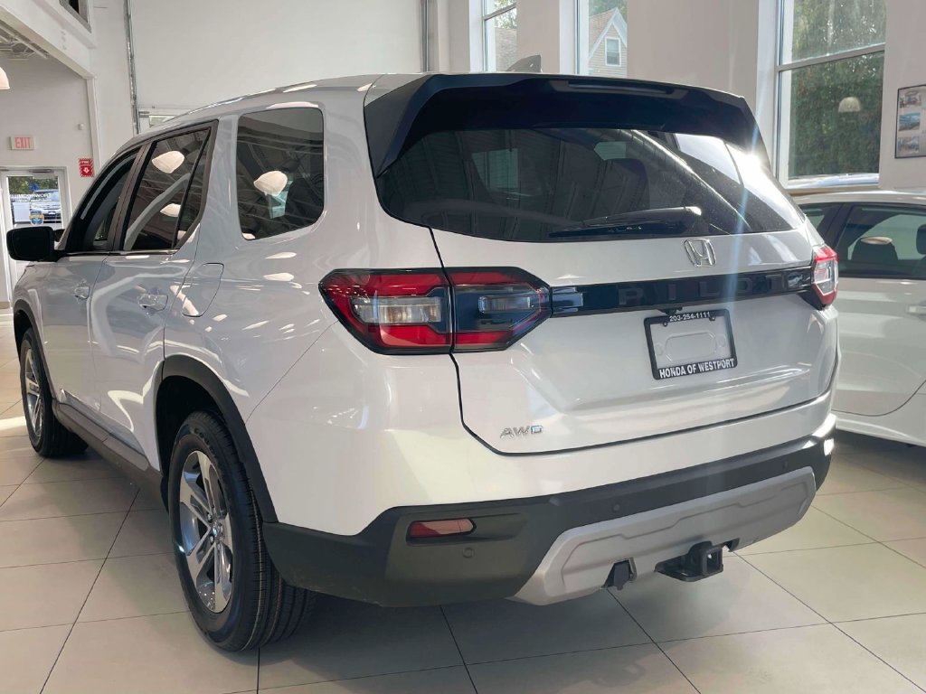 Used 2024 Honda Pilot EX-L image 6