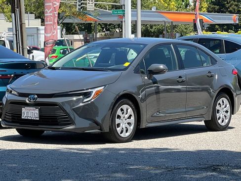 Certified 2024 Toyota Corolla LE FWD image 7