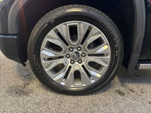 Used 2022 GMC Sierra 1500 Denali w/ Denali Reserve Package image 33