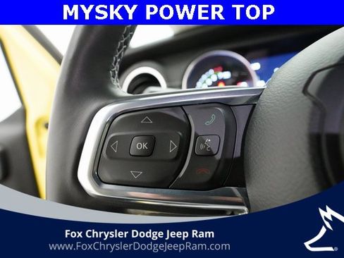 Used 2023 Jeep Wrangler Unlimited Sahara w/ Cold Weather Group image 17