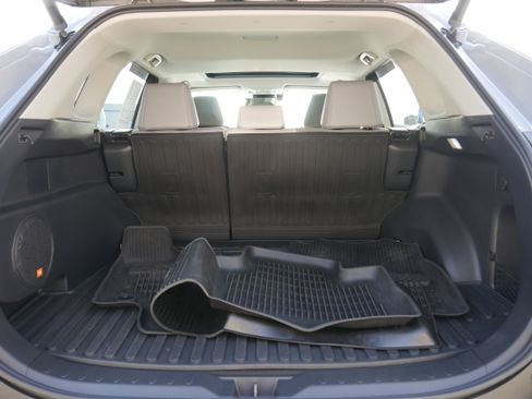 Used 2022 Toyota RAV4 Limited image 6