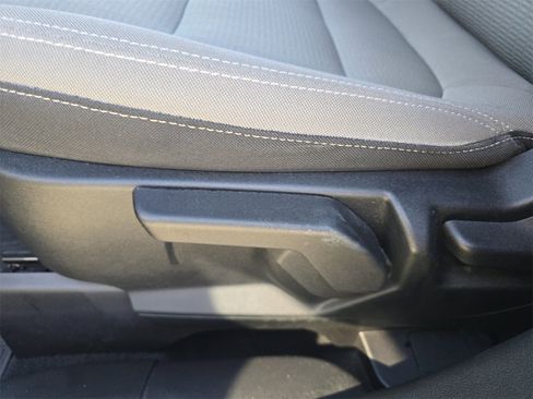 Used 2021 Ford Escape S image 9