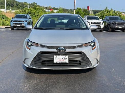 Certified 2025 Toyota Corolla LE FWD image 10