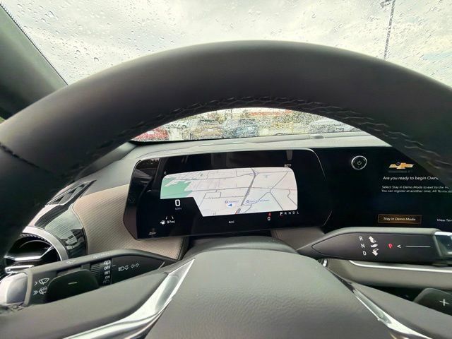 New 2027 Chevrolet Equinox LT w/ Convenience Package II FWD image 37
