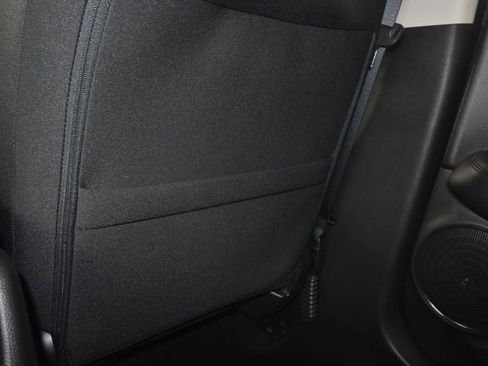 Used 2023 Honda HR-V LX image 29