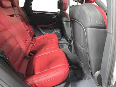 New 2026 Porsche Macan S image 26