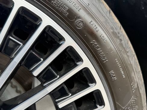 Used 2022 Mercedes-Benz EQS 580 4MATIC Sedan image 7