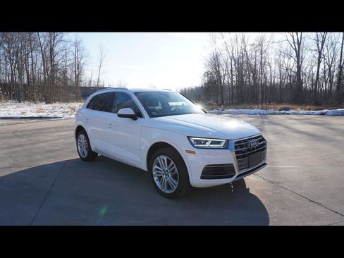 Used 2018 Audi Q5 2.0T Premium Plus w/ Premium Plus Package image 1