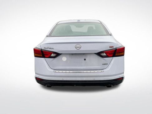 Used 2023 Nissan Altima 2.5 SR image 6