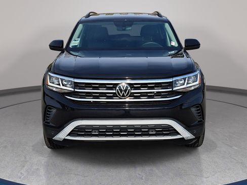 Used 2021 Volkswagen Atlas SE image 2