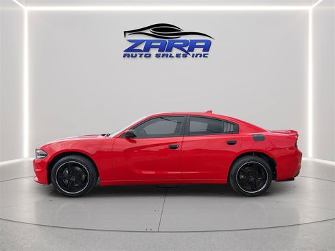 Used 2018 Dodge Charger GT AWD/4WD image 4