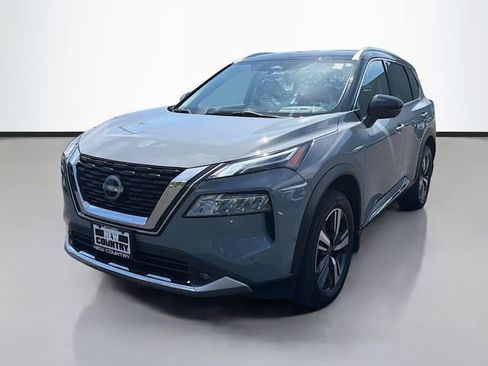 Used 2022 Nissan Rogue Platinum w/ Head-Up Display Package AWD/4WD image 3