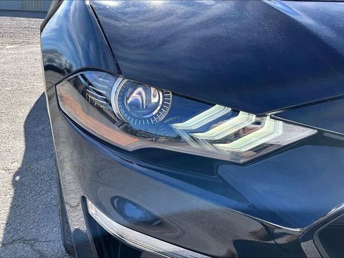 Used 2021 Ford Mustang Coupe image 31