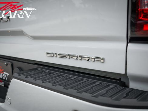 Used 2023 GMC Sierra 3500 Denali w/ Denali Ultimate Package AWD/4WD image 16