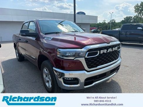 Used 2025 RAM 1500 Big Horn AWD/4WD image 1
