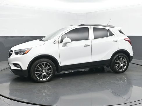 Used 2020 Buick Encore Sport Touring w/ Safety Package image 2