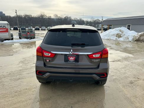 Used 2018 Mitsubishi Outlander Sport ES FWD image 6