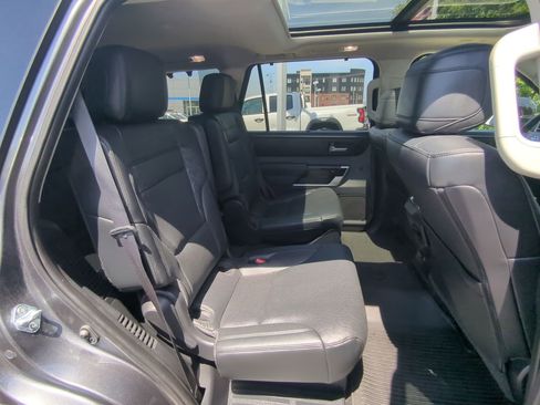 Used 2024 Toyota Sequoia SR5 AWD/4WD image 28