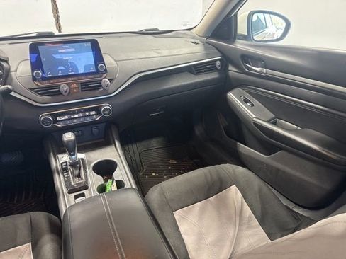 Used 2019 Nissan Altima 2.5 SV FWD image 20