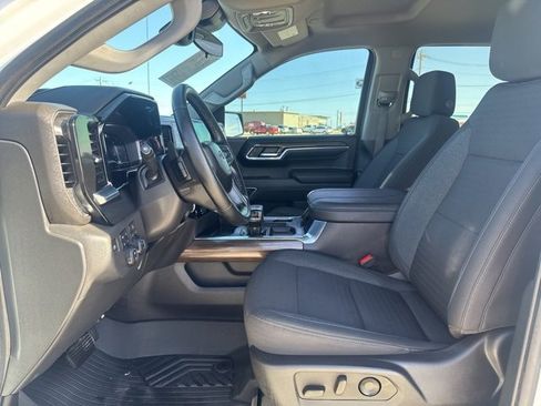 Used 2023 Chevrolet Silverado 1500 LT Trail Boss w/ Protection Package image 2