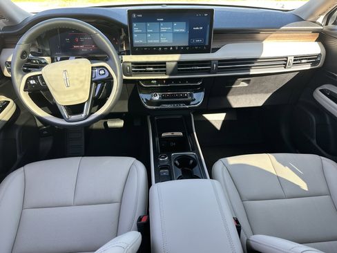 New 2026 Lincoln Corsair Grand Touring image 16