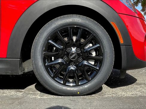 Used 2017 MINI Cooper S image 12