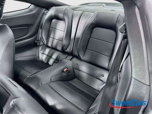 Used 2021 Ford Mustang Shelby GT500 w/ Technology Package RWD image 13