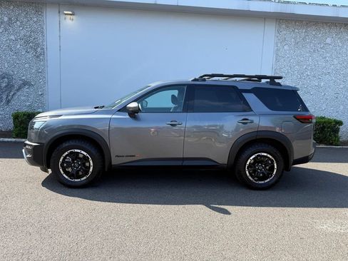 Certified 2025 Nissan Pathfinder Rock Creek AWD/4WD image 3