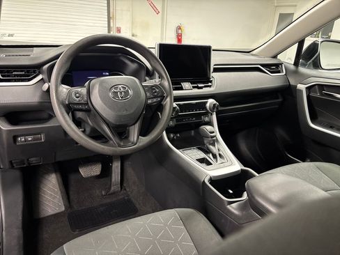 Used 2024 Toyota RAV4 XLE image 8