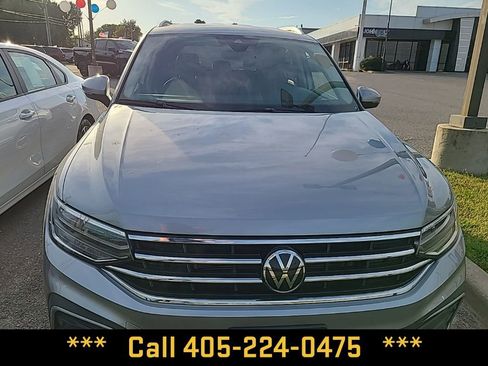 Used 2024 Volkswagen Tiguan SE FWD image 15