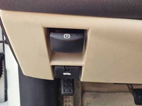 Used 2004 Cadillac CTS 3.6 RWD image 32