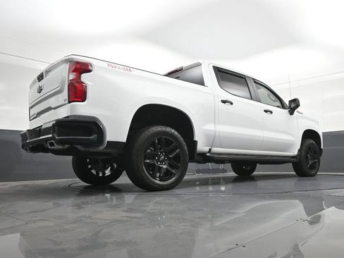 Used 2025 Chevrolet Silverado 1500 LT Trail Boss w/ LT Trail Boss Premium Package AWD/4WD image 27