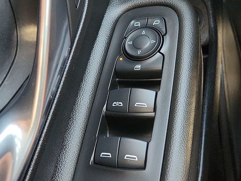Used 2024 GMC Terrain SLE w/ Driver Convenience Package FWD image 23