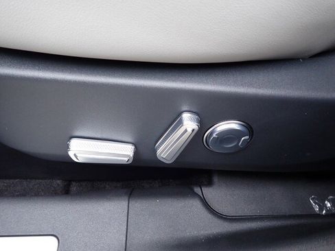 New 2026 Lincoln Nautilus Reserve w/ Jet Appearance Package image 42